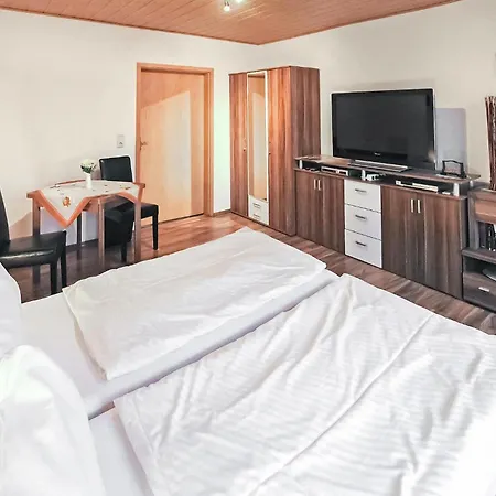 Ferienwohnung Kleinzerlang شقة *